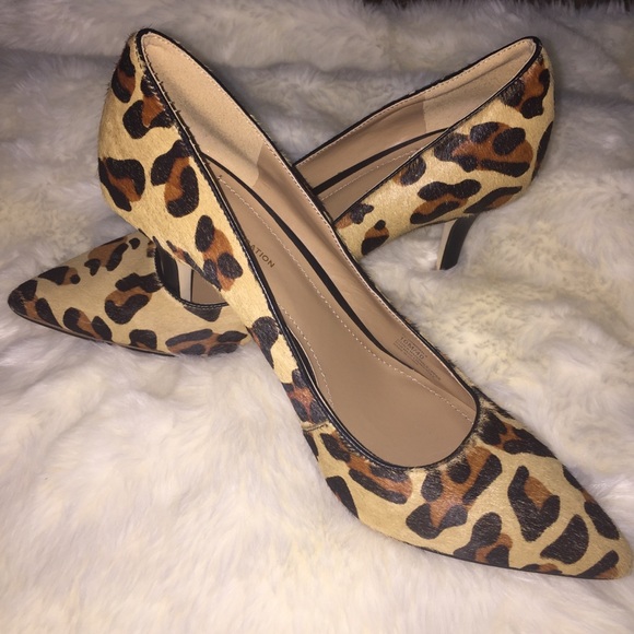 BCBGeneration Leopard Print Heels - Picture 1 of 10